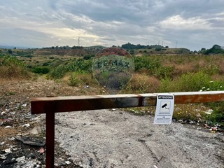 Terreno agricolo in Vendita a Misterbianco, 169'000€, 56000 m²