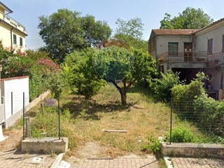 Terreno edificabile in Vendita a Alanno, 49'000€, 1000 m²