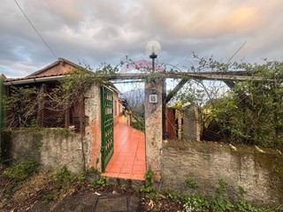 Villa in Vendita a Viagrande, 74'000&euro;, 78 m²