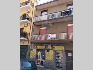 Immobile commerciale in Vendita a Misterbianco, 52'000€, 150 m²