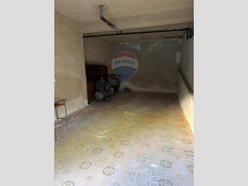 Box in Vendita a Gravina di Catania, 25'000&euro;, 32 m²