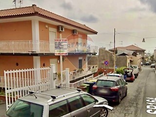 Magazzino in Vendita a Acireale, 95'000€, 119 m²
