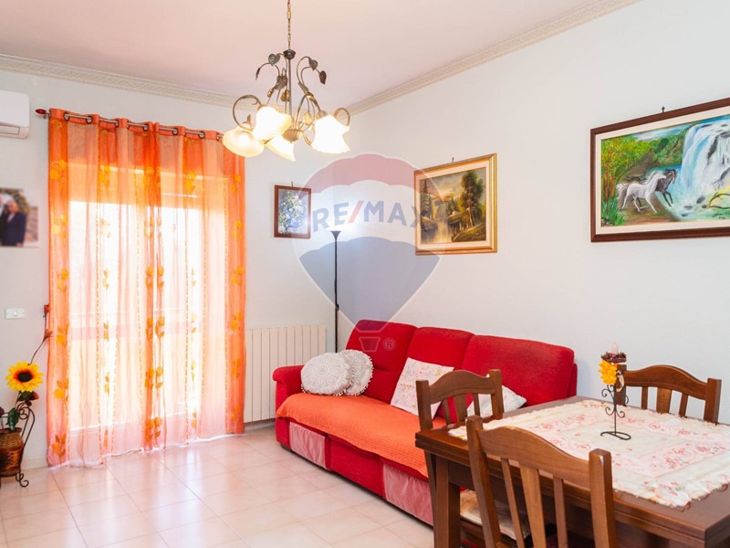 Trilocale in Vendita a Tremestieri Etneo, 110'000€, 83 m²