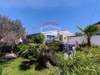 Villa in Vendita a Valverde, 330'000€, 150 m²