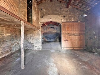 Rustico in Vendita a Trecastagni, 120'000€, 110 m²