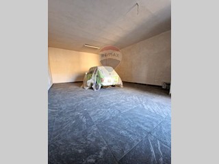 Box in Vendita a Caltagirone, 30'000€, 51 m²