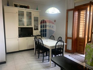 Appartamento in Vendita a Catania, 145'000&euro;, 177 m²