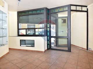 Immobile commerciale in Vendita a Giarre, 39'000€, 40 m²