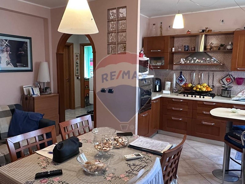 Appartamento in Vendita a Catania, 50'000&euro;, 64 m²