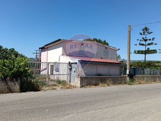 Villa in Vendita a Scordia, 100'000€, 150 m²