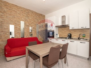 Trilocale in Vendita a Caltagirone, 65'000€, 120 m²