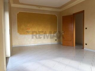 Appartamento in Vendita a Misterbianco, 119'000&euro;, 145 m²