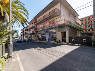 Appartamento in Vendita a Randazzo, 95'000€, 123 m²