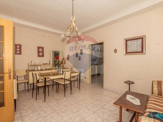 Casa Semi Indipendente in Vendita a Caltagirone, 35'000€, 115 m²