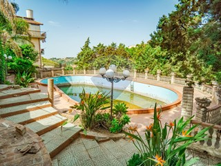 Terreno agricolo in Vendita a Caltagirone, 58'000€, 4214 m²