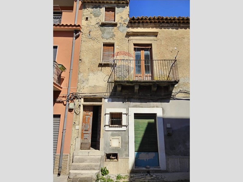 Casa Indipendente in Vendita a Grammichele, 5'000€, 40 m²