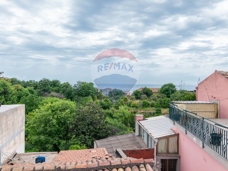 Casa Indipendente in Vendita a Acireale, 128'000€, 85 m²