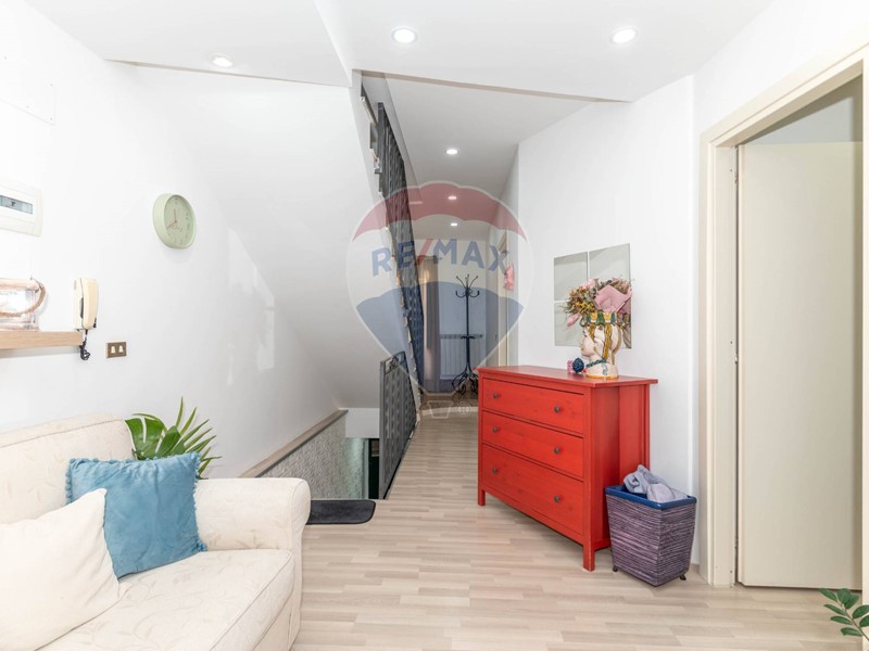 Casa Semi Indipendente in Vendita a Caltagirone, 80'000€, 142 m²