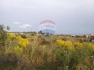 Terreno industriale in Vendita a Misterbianco, 30'000€, 1776 m²