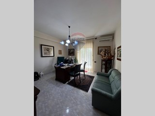 Appartamento in Vendita a Giarre, 139'999€, 147 m²