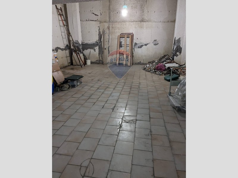 Box in Vendita a Giardini Naxos, 19'000€, 76 m²