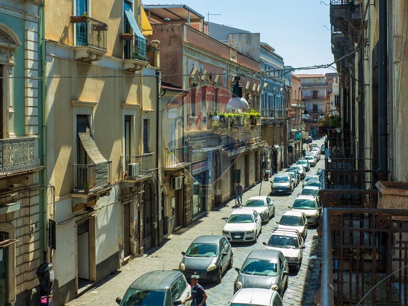 Casa Indipendente in Vendita a Biancavilla, 148'000&euro;, 250 m²