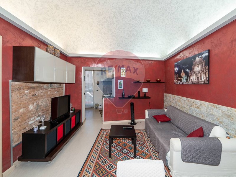 Bilocale in Vendita a Catania, 115'000&euro;, 64 m²