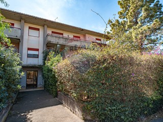 Appartamento in Vendita a Motta Sant'Anastasia, 130'000€, 145 m²