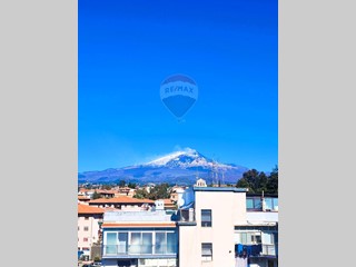 Quadrilocale in Vendita a Mascalucia, 155'000€, 130 m²