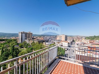 Appartamento in Vendita a Francofonte, 85'000€, 175 m²