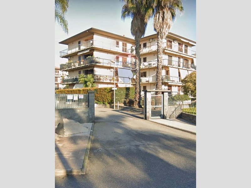 Box in Vendita a Aci Catena, 19'000€, 26 m²