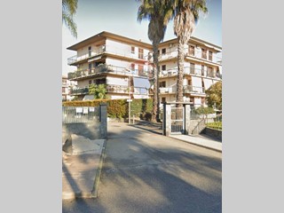 Box in Vendita a Aci Catena, 19'000€, 26 m²