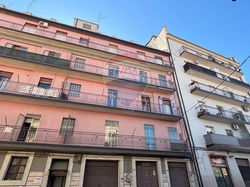 Appartamento in Vendita a Piazza Armerina, 32'000€, 140 m²