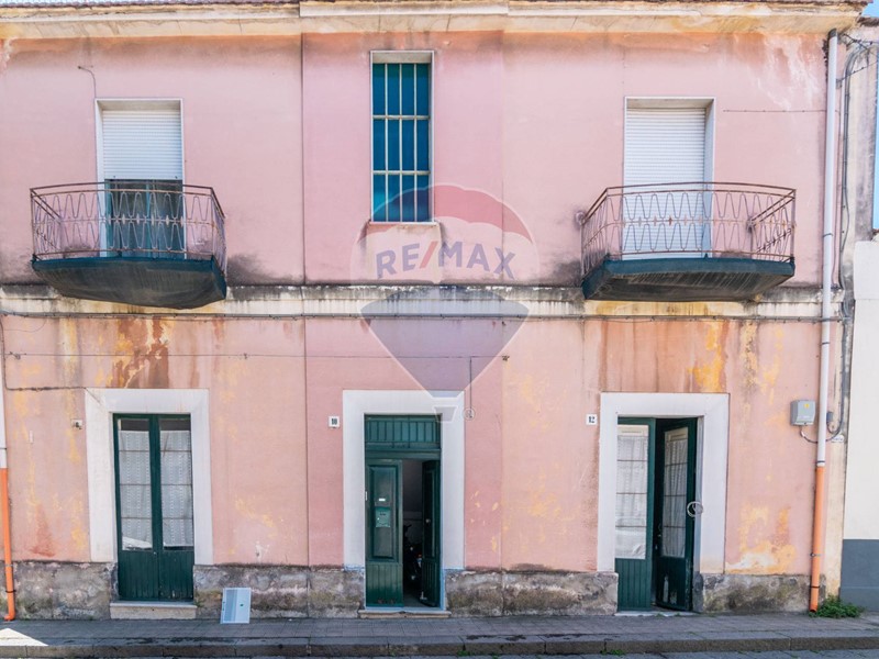 Trilocale in Vendita a Mascali, 52'000€, 99 m²