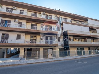 Immobile commerciale in Vendita a Comiso, 390'000&euro;, 740 m²