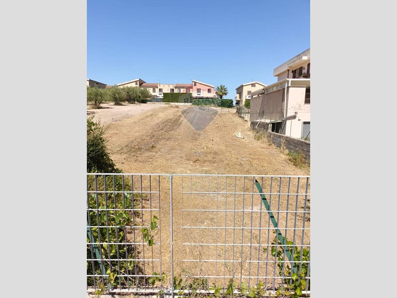 Terreno edificabile in Vendita a Mazzarrone, 89'000€, 1148 m²