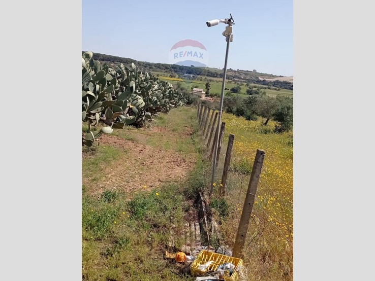Terreno agricolo in Vendita a Caltagirone, 35'000€, 13230 m²