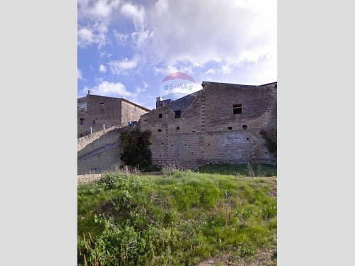 Box in Vendita a Grammichele, 70'000€, 162 m²