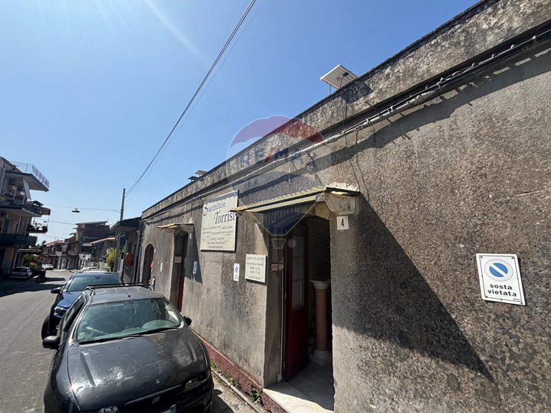 Appartamento in Vendita a Aci Bonaccorsi, 139'000€, 200 m²