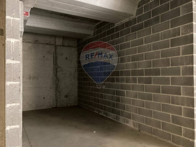 Box in Vendita a Cernusco sul Naviglio, 15'900€, 19 m²