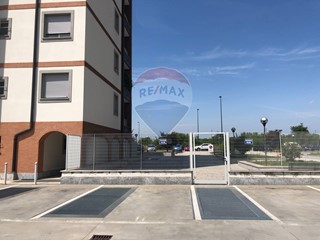 Box in Vendita a Segrate, 7'000€, 11 m²