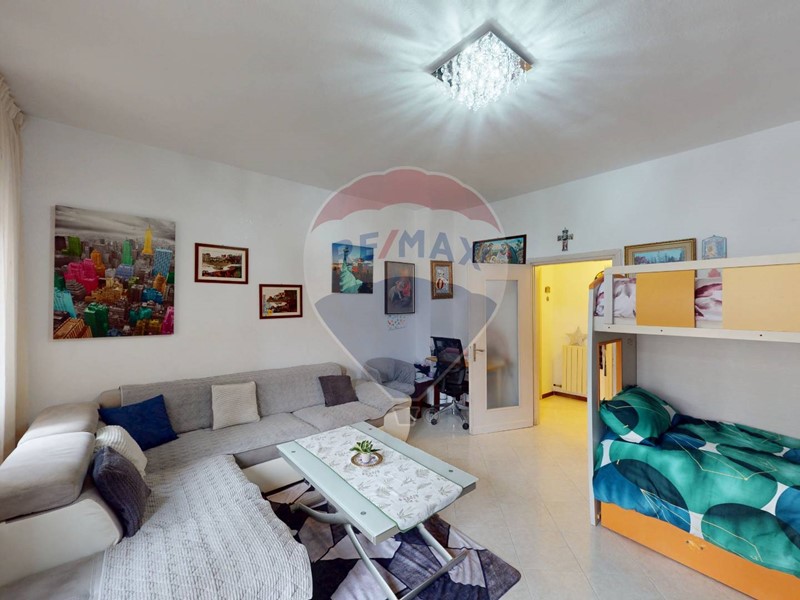 Bilocale in Vendita a Cassano d'Adda, 99'000€, 72 m²