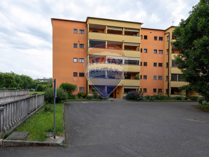 Quadrilocale in Vendita a Pioltello, 225'000€, 107 m²