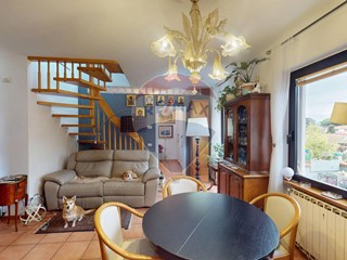 Casa Indipendente in Vendita a Massarosa, 220'000€, 80 m²