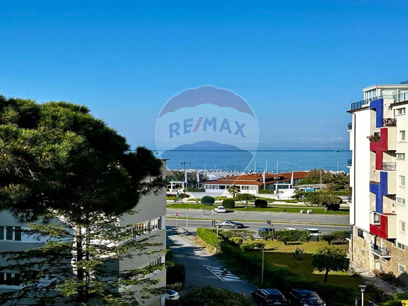 Appartamento in Vendita a Viareggio, 980'000€, 118 m²