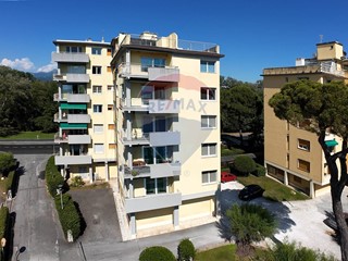 Appartamento in Vendita a Viareggio, 980'000€, 118 m²