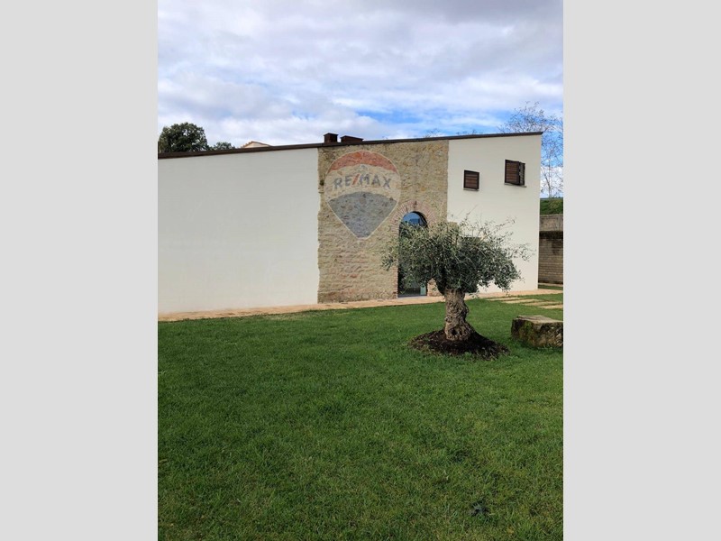 Villa in Vendita a Olevano Romano, 750'000€, 350 m²