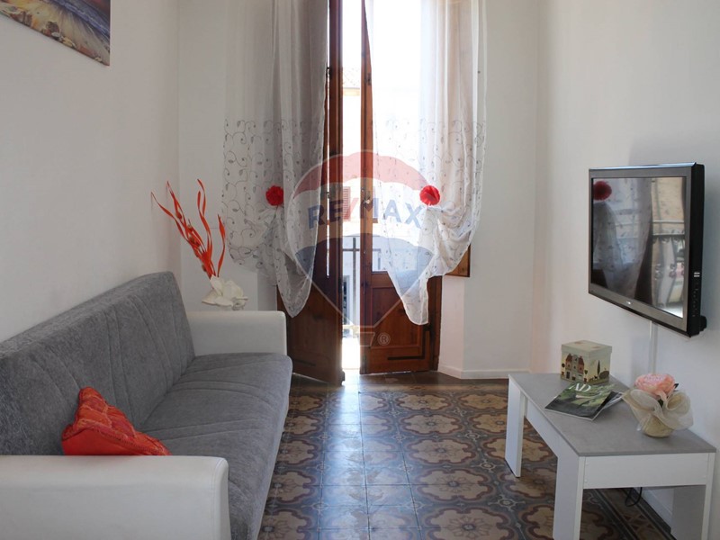 Appartamento in Vendita a Bucine, 110'000€, 156 m²