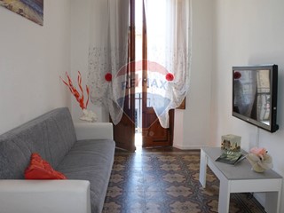 Appartamento in Vendita a Bucine, 110'000€, 156 m²