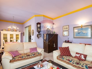 Casa Semi Indipendente in Vendita a San Giovanni Valdarno, 340'000€, 234 m²